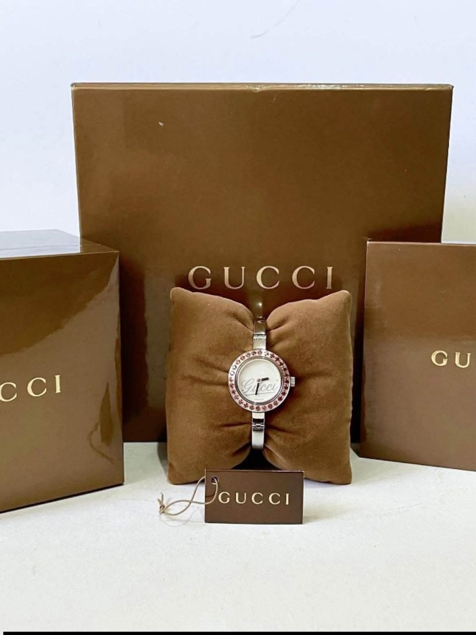 Gucci 105 Series Bangle Watch Stainless Steel – Pre-Owned