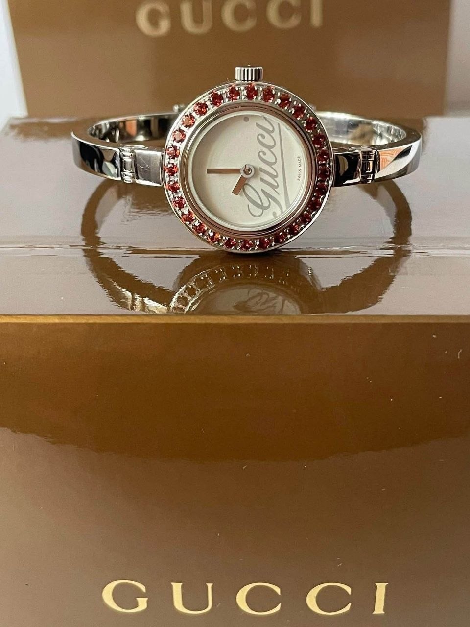 Gucci 105 Series Bangle Watch Stainless Steel – Pre-Owned