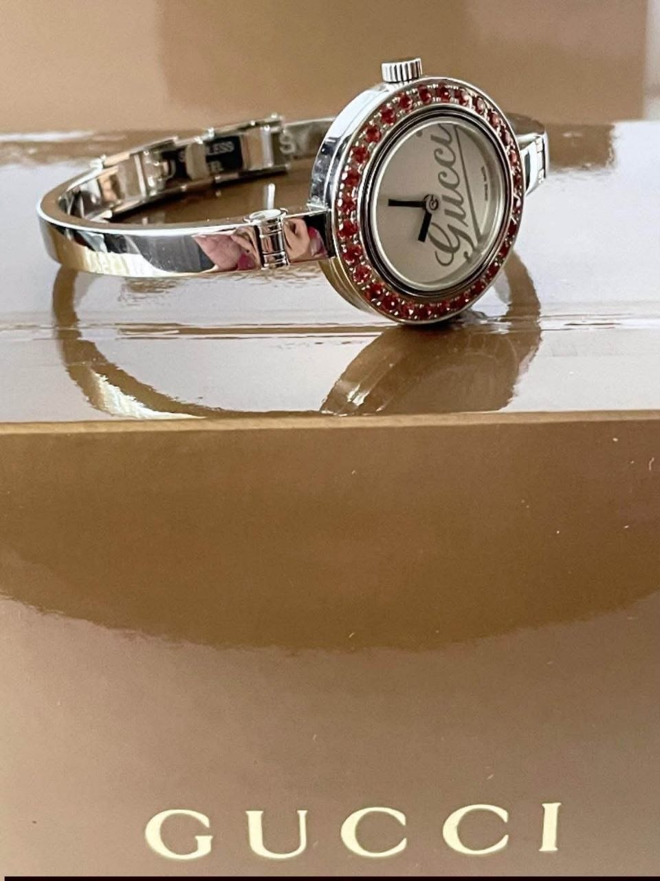 Gucci 105 Series Bangle Watch Stainless Steel – Pre-Owned