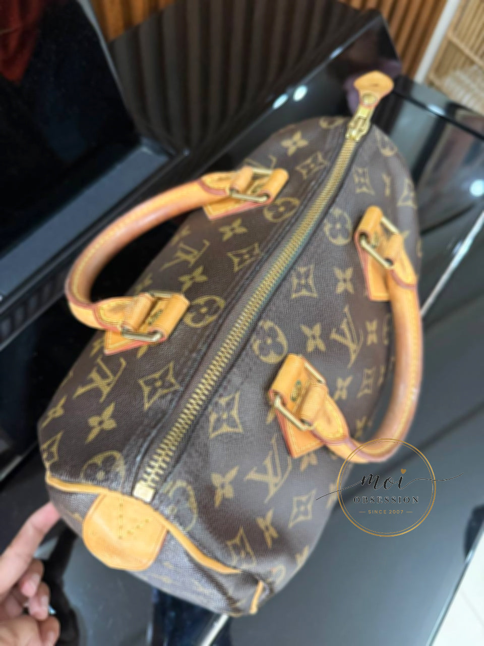 LOUIS VUITTON SPEEDY 25 MONOGRAM SLIGHTLY USED CONDITION