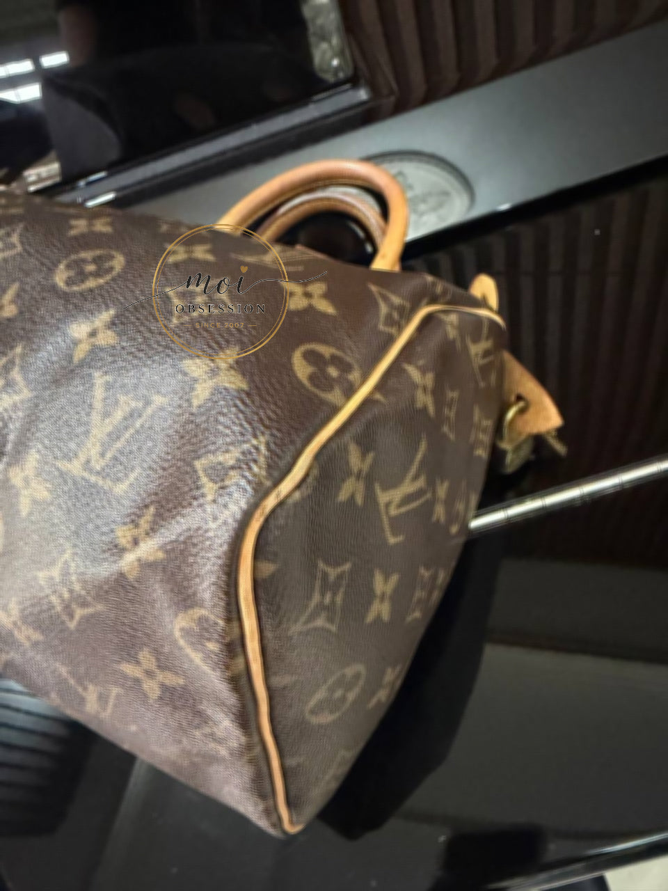 LOUIS VUITTON SPEEDY 25 MONOGRAM SLIGHTLY USED CONDITION