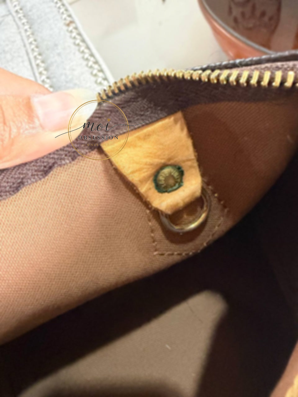LOUIS VUITTON SPEEDY 25 MONOGRAM SLIGHTLY USED CONDITION