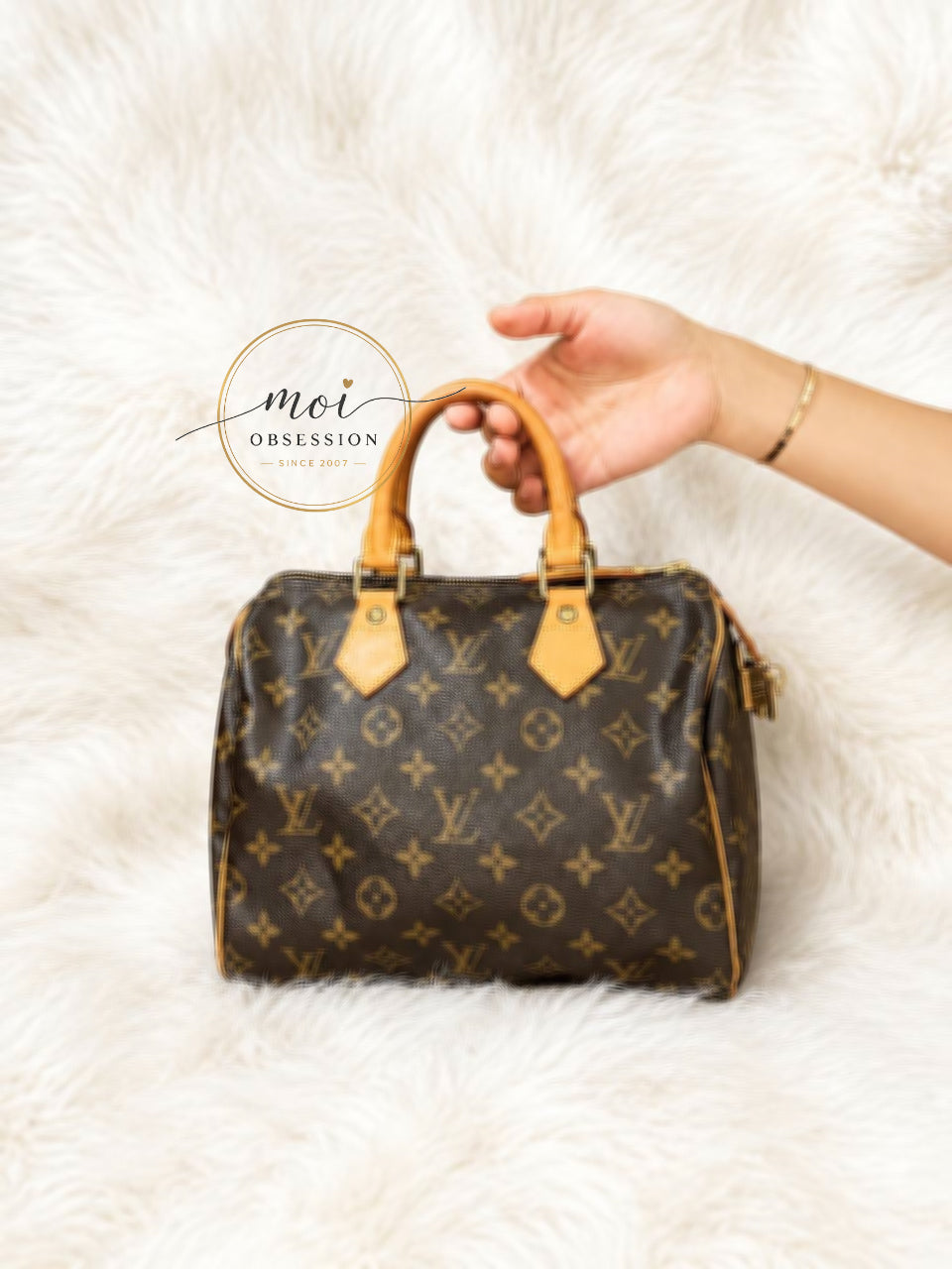 LOUIS VUITTON SPEEDY 25 MONOGRAM SLIGHTLY USED CONDITION