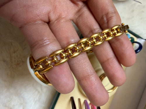 GUCCI INTERCHANGEABLE BEZELS RARE AND VINTAGE