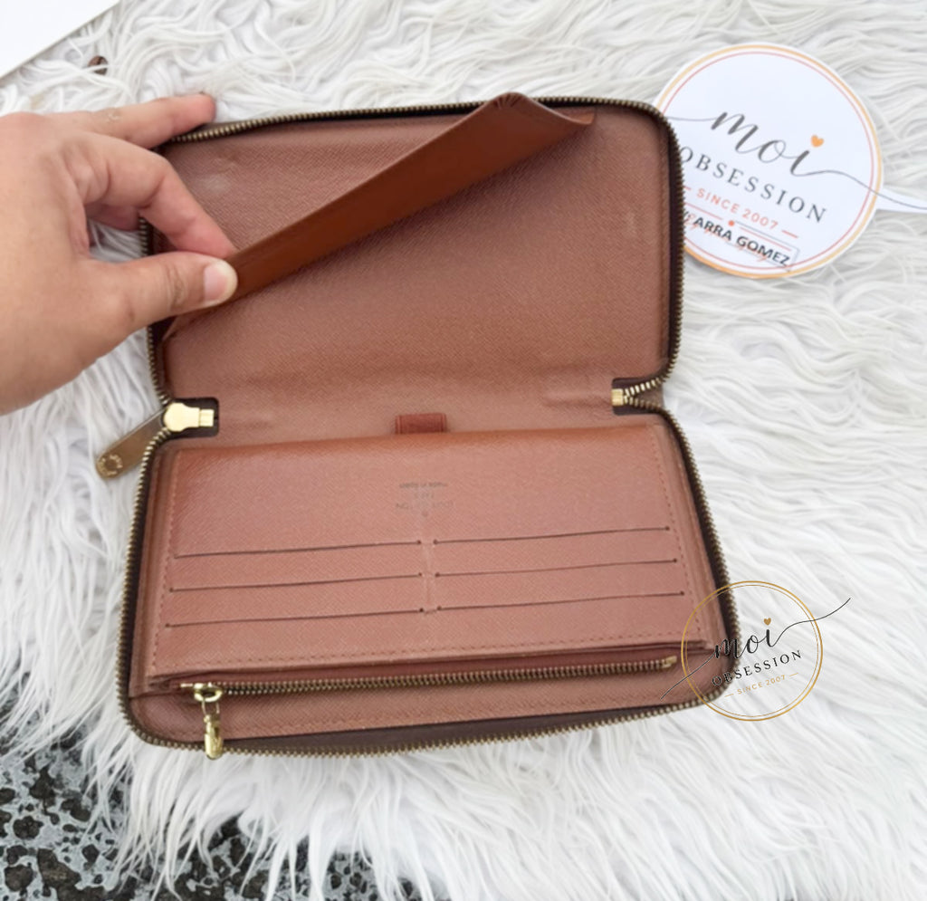 LOUIS VUITTON ZIPPY ORGANIZER LONG WALET