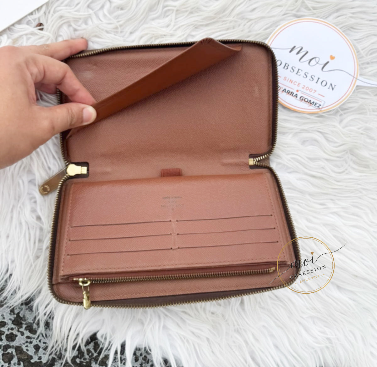 LOUIS VUITTON ZIPPY ORGANIZER LONG WALET