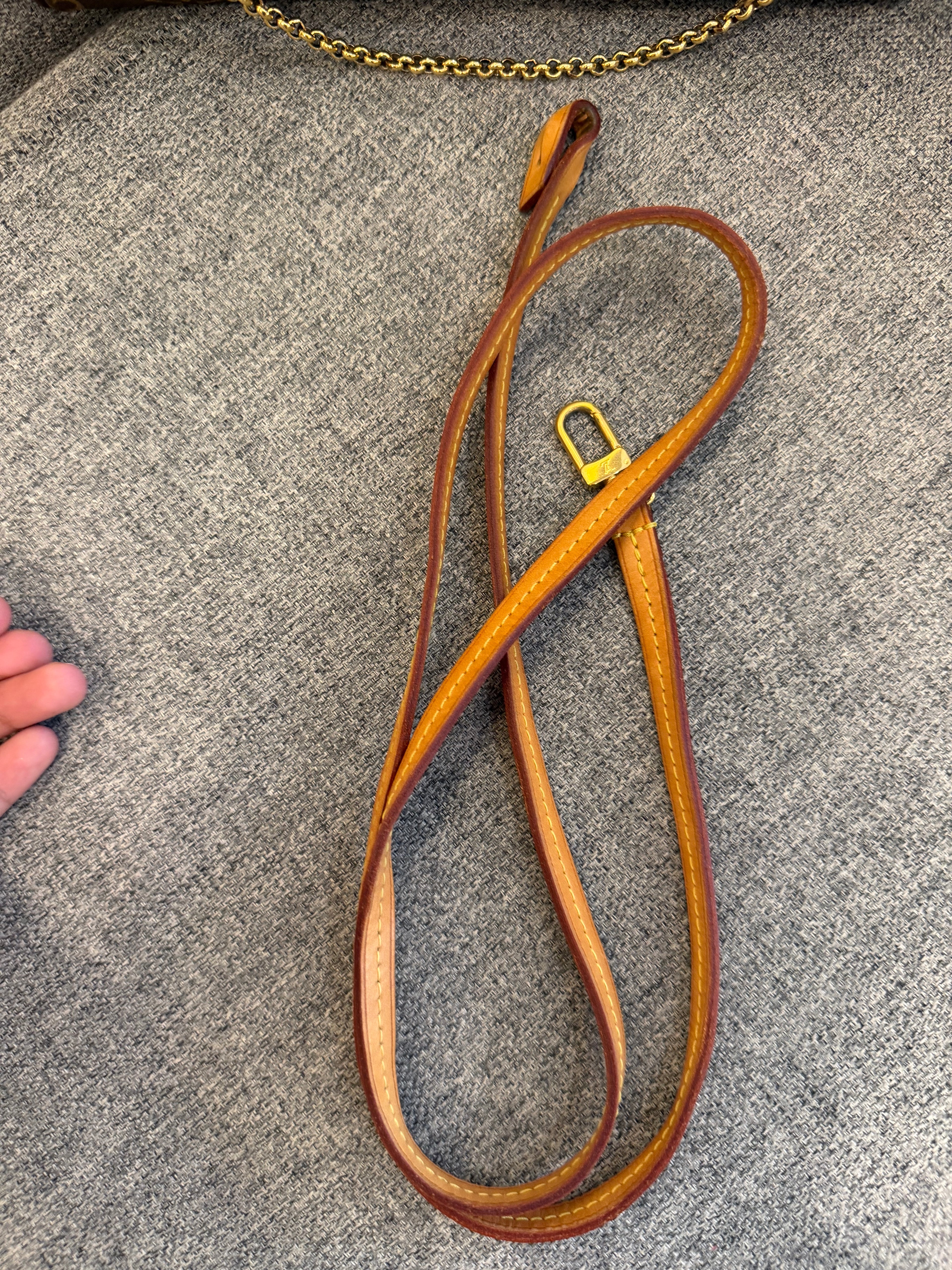 Pre-owned Louis Vuitton Favorite PM Monogram