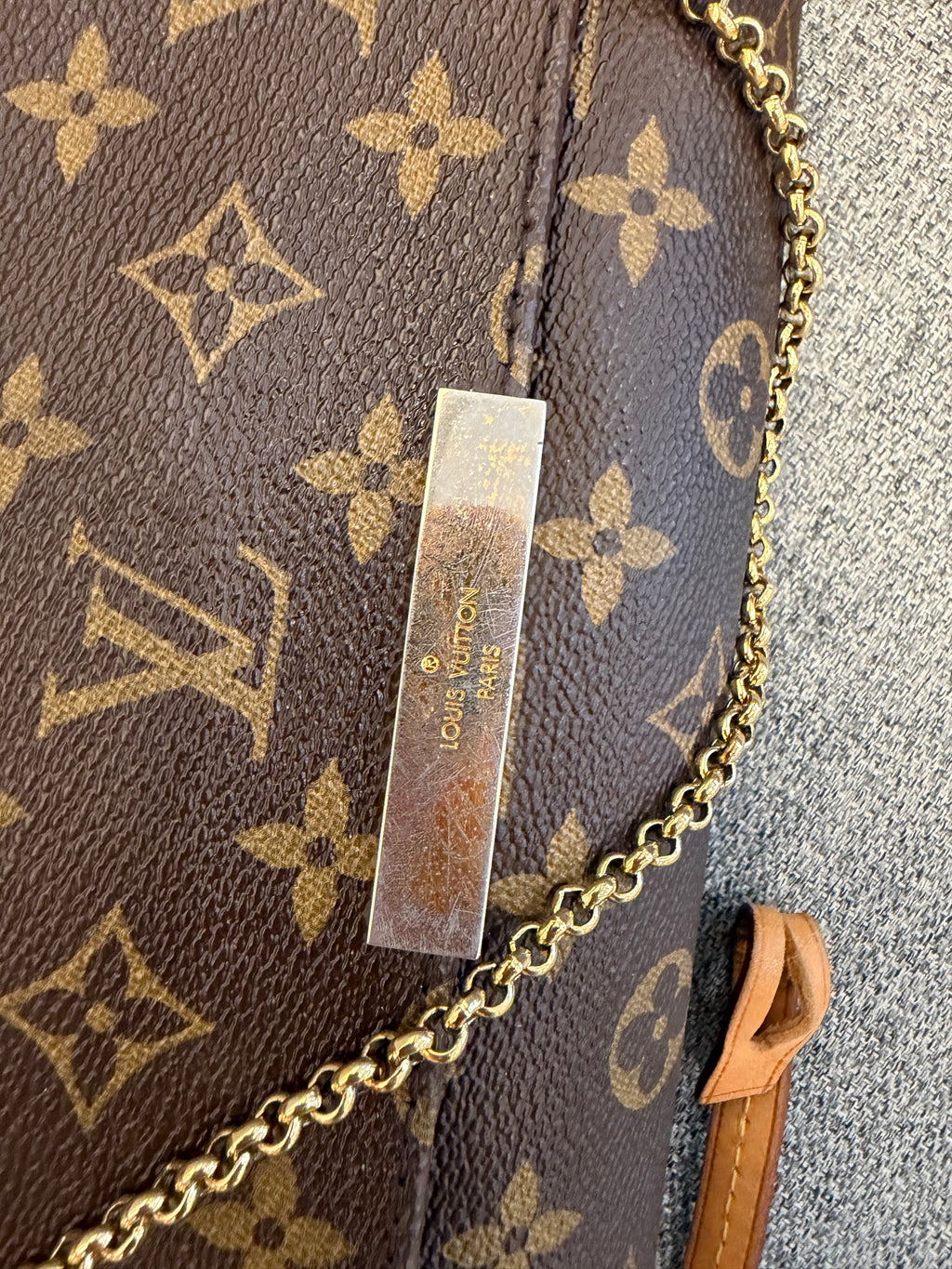 Pre-owned Louis Vuitton Favorite PM Monogram