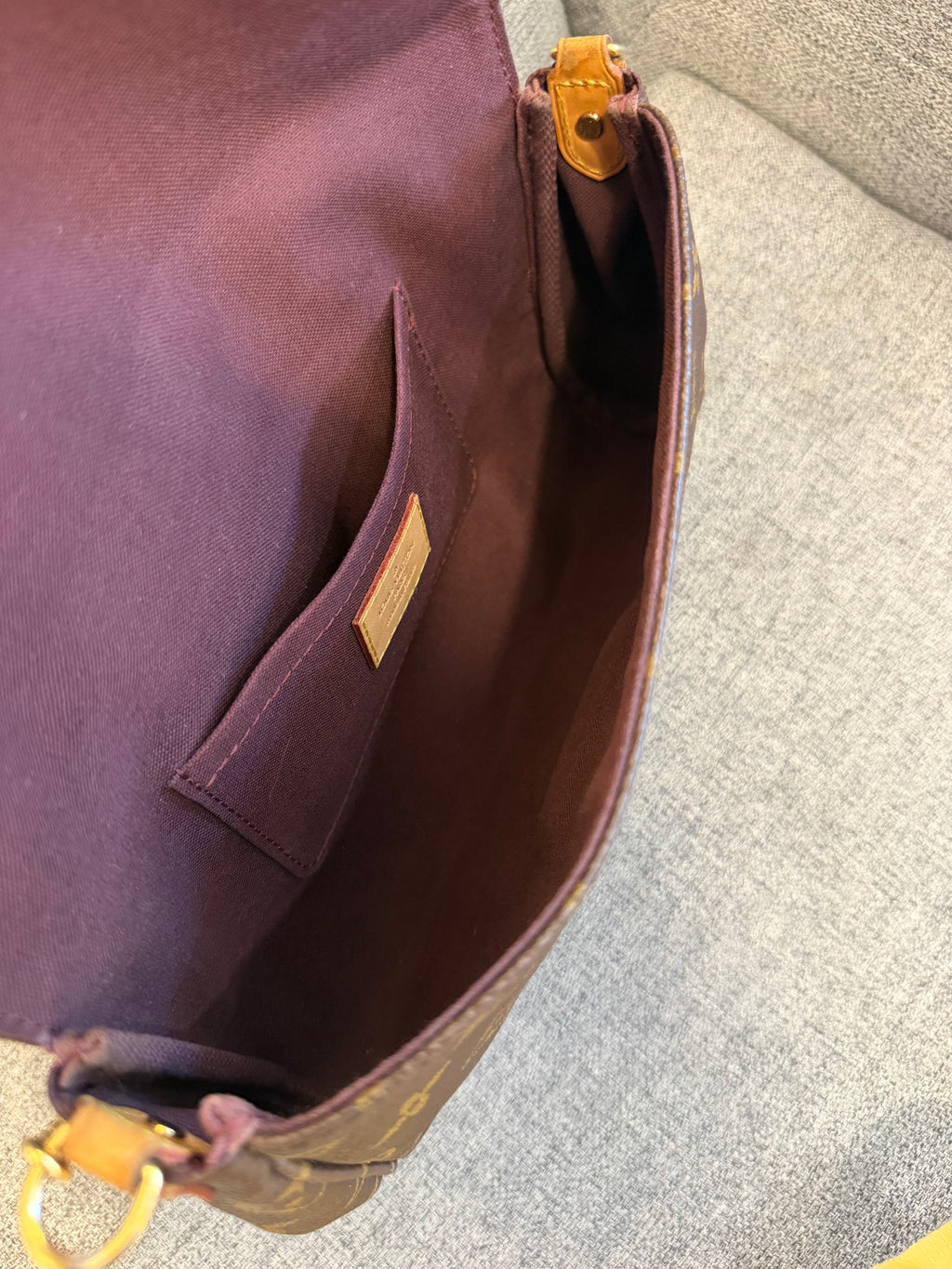 Pre-owned Louis Vuitton Favorite PM Monogram