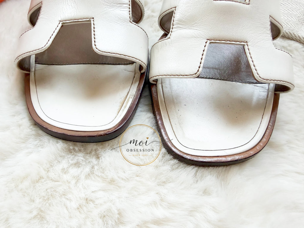 Hermès Oran Flat Sandals White Size 35.5 – Pre-Owned