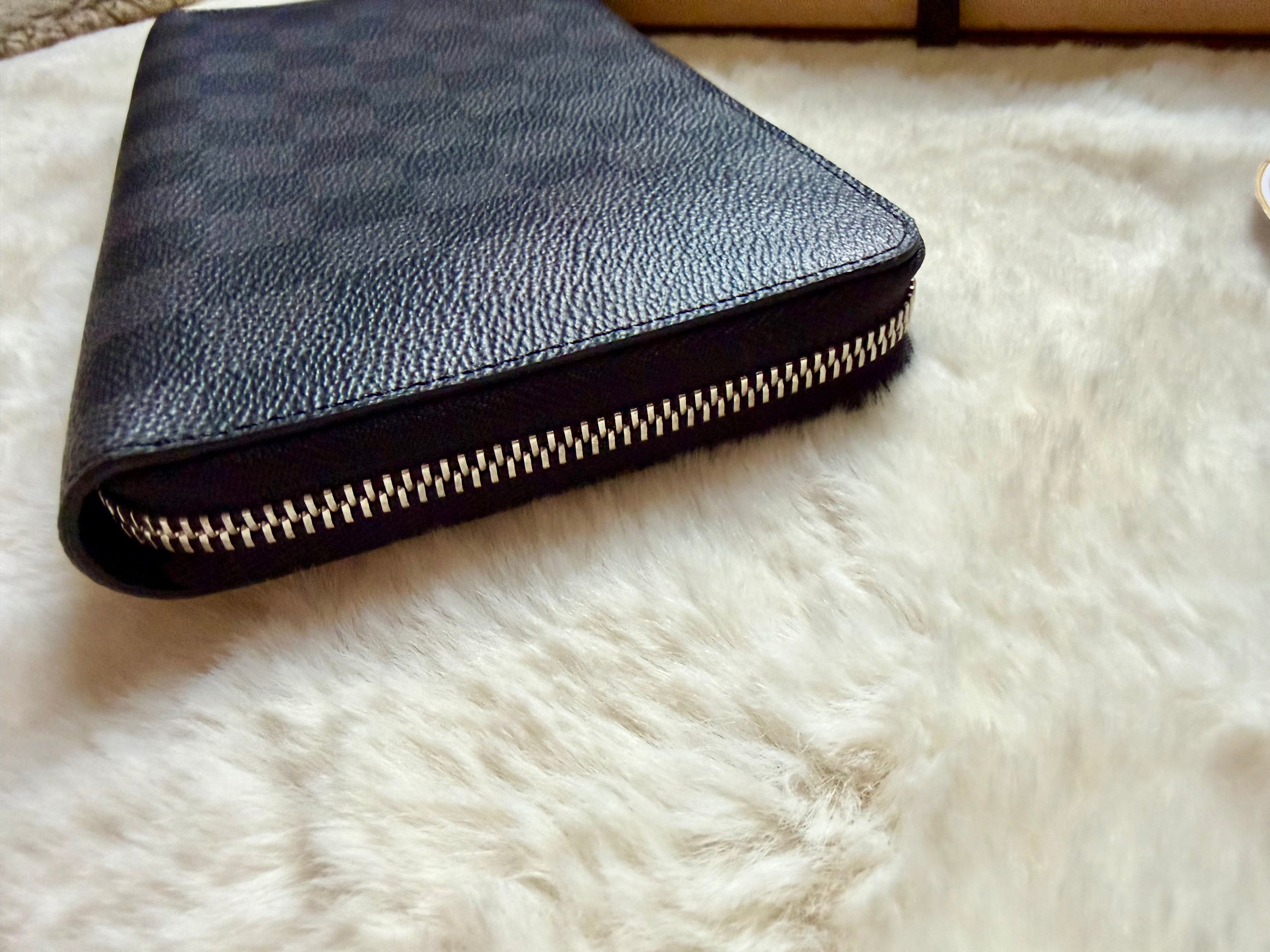 LOUIS VUITTON DAMIER GRAPHITE ORGANIZER ZIPPY WALLET