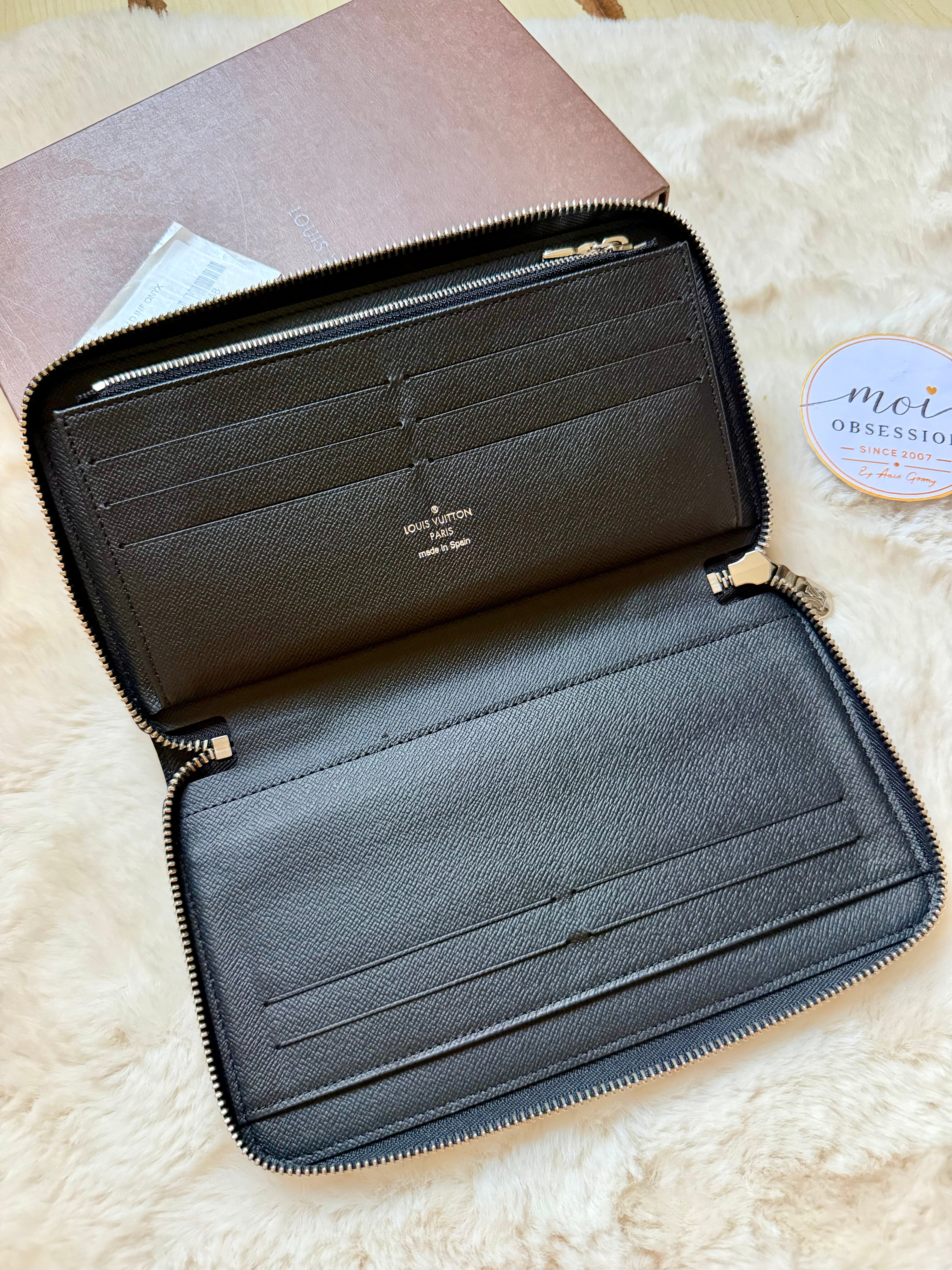 LOUIS VUITTON DAMIER GRAPHITE ORGANIZER ZIPPY WALLET